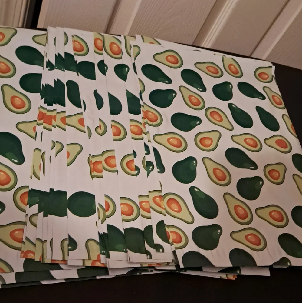15 ct Avocado 🥑 10x13 polymailers
